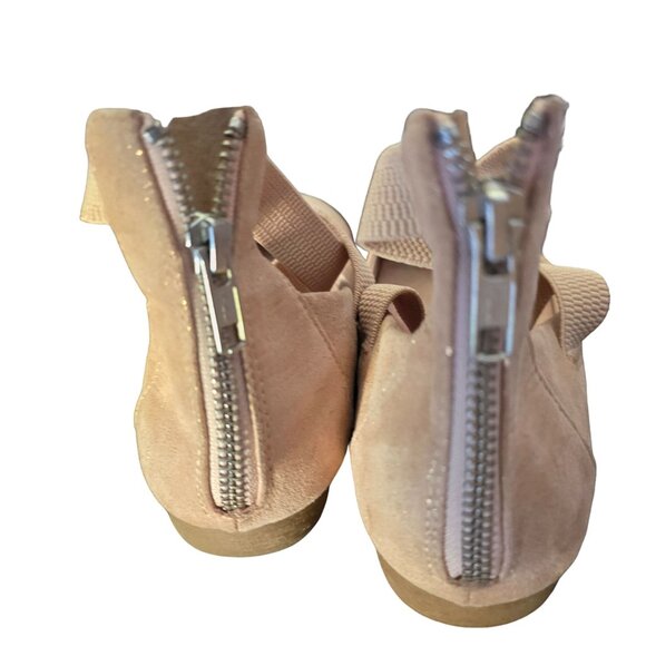 B.Ø.C Womens Beige Ballet Flats With Elastic Straps & Zipper Closure Size 8 - Picture 7 of 7